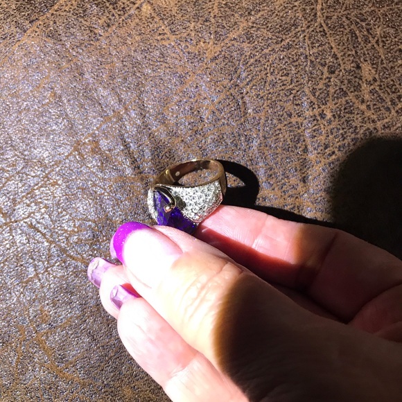 Ring - Picture 6 of 7